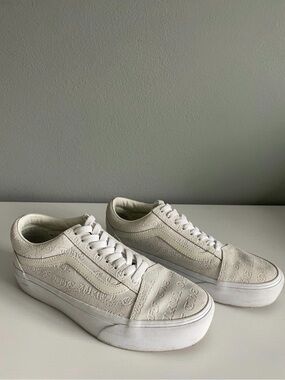 Vans Women’s Platform Sneakers in Off-White/Cream